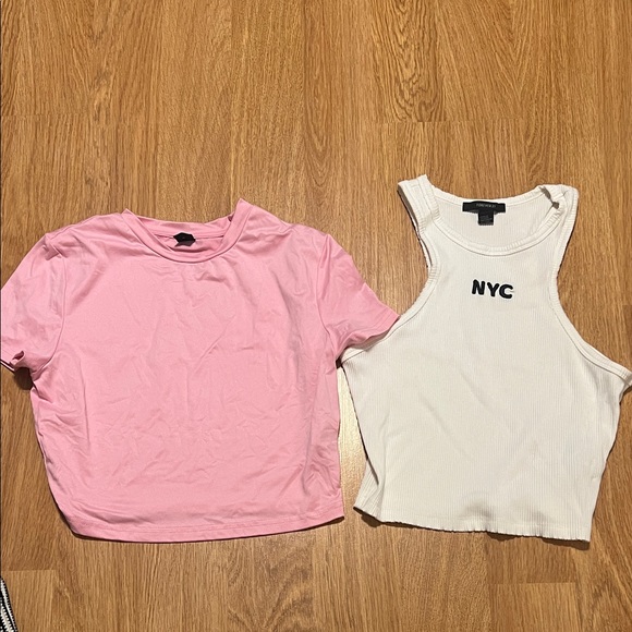⭐️Forever 21 Pink and White Tops - Picture 1 of 1